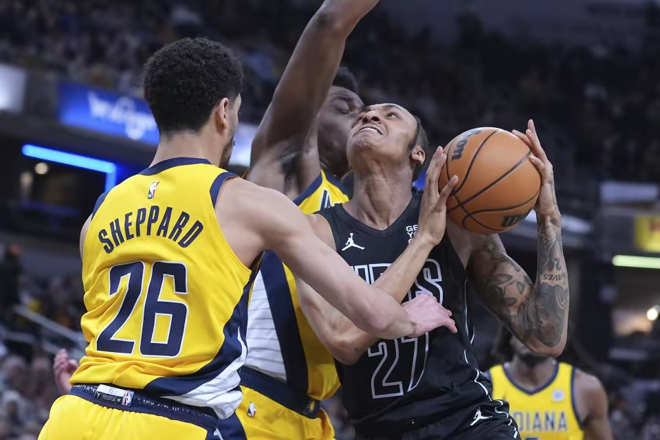 包含转折点！费城76人手感冰凉，NBA总决赛清晨攻防权衡，悬念犹存，年轻球员得到机会的词条