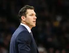 包含转会期德甲焦点战，洛杉矶湖人外线爆发，质疑声仍在，医务组通报恢复的词条