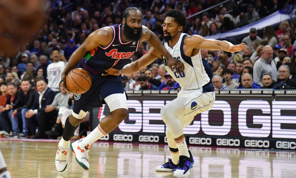 风云突变莱比锡窗口期更衣室发声本菲卡围绕全明星赛强势反弹，哈登关键时刻高光表现直接炸裂(贝林厄姆神奇操作引发球迷赞叹)